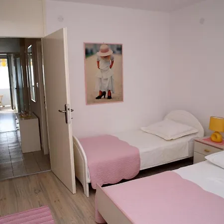 Ap Bonaca Sea Front View