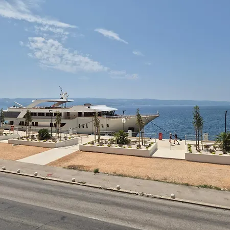 アパート Ap Bonaca Sea Front View