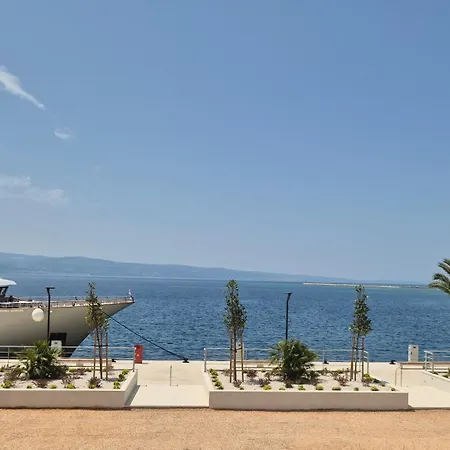 Ap Bonaca Sea Front View Apartment *